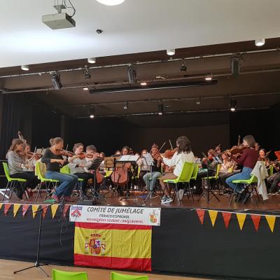 Jumelage entre les communes de Roumazières-Loubert et Rafelbunyol