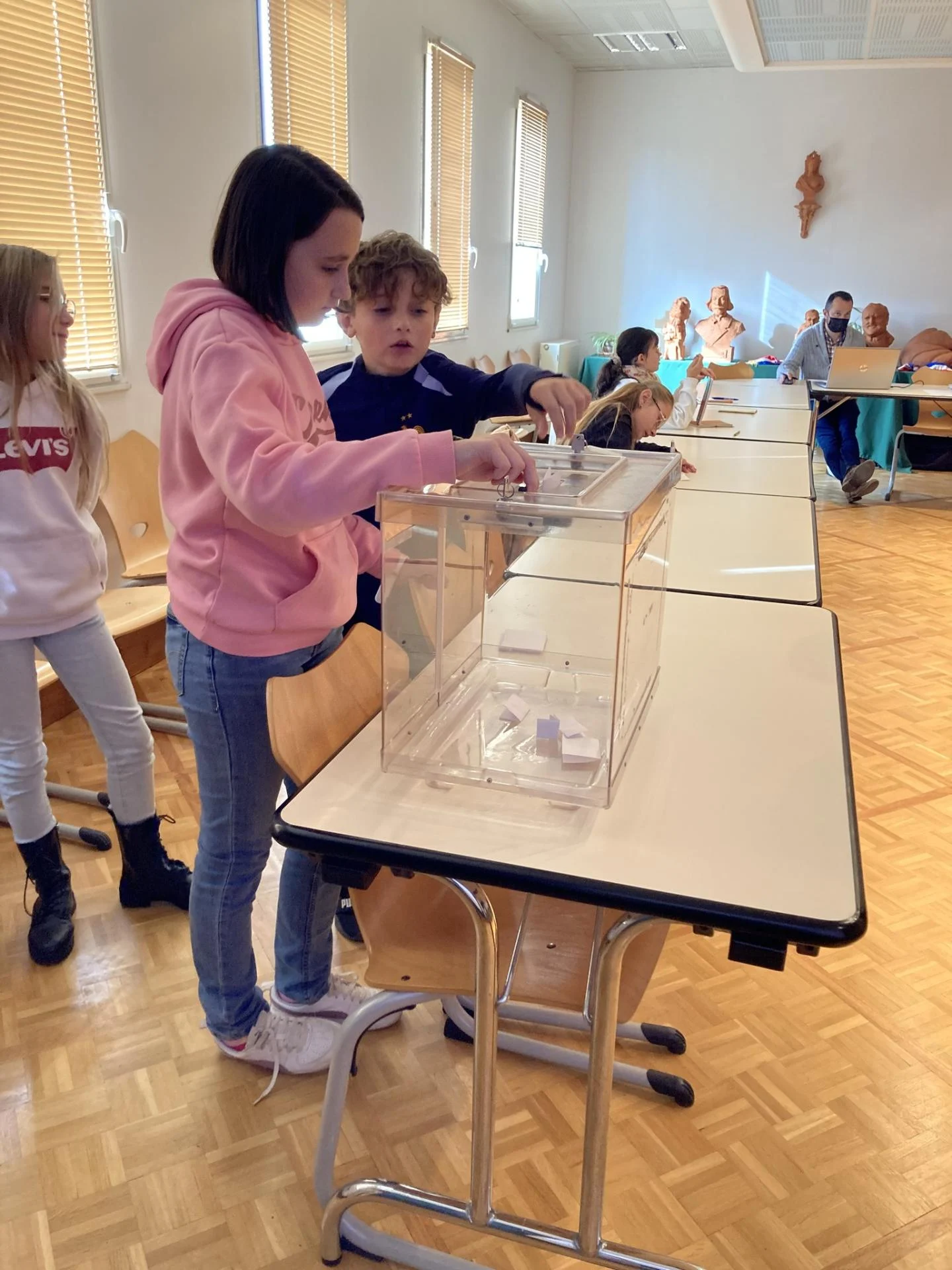 577169051 1276805847821365 385291041975326354 n